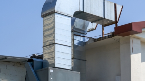 Closeup,Of,Ventilation,Ducts,Used,On,Top,Of,A,Commercial